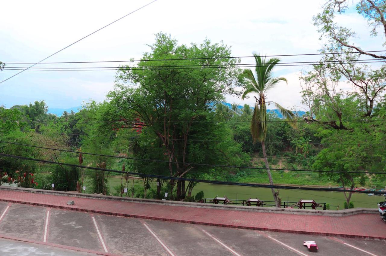 Ban Lakkham River View Villa Luang Prabang Buitenkant foto